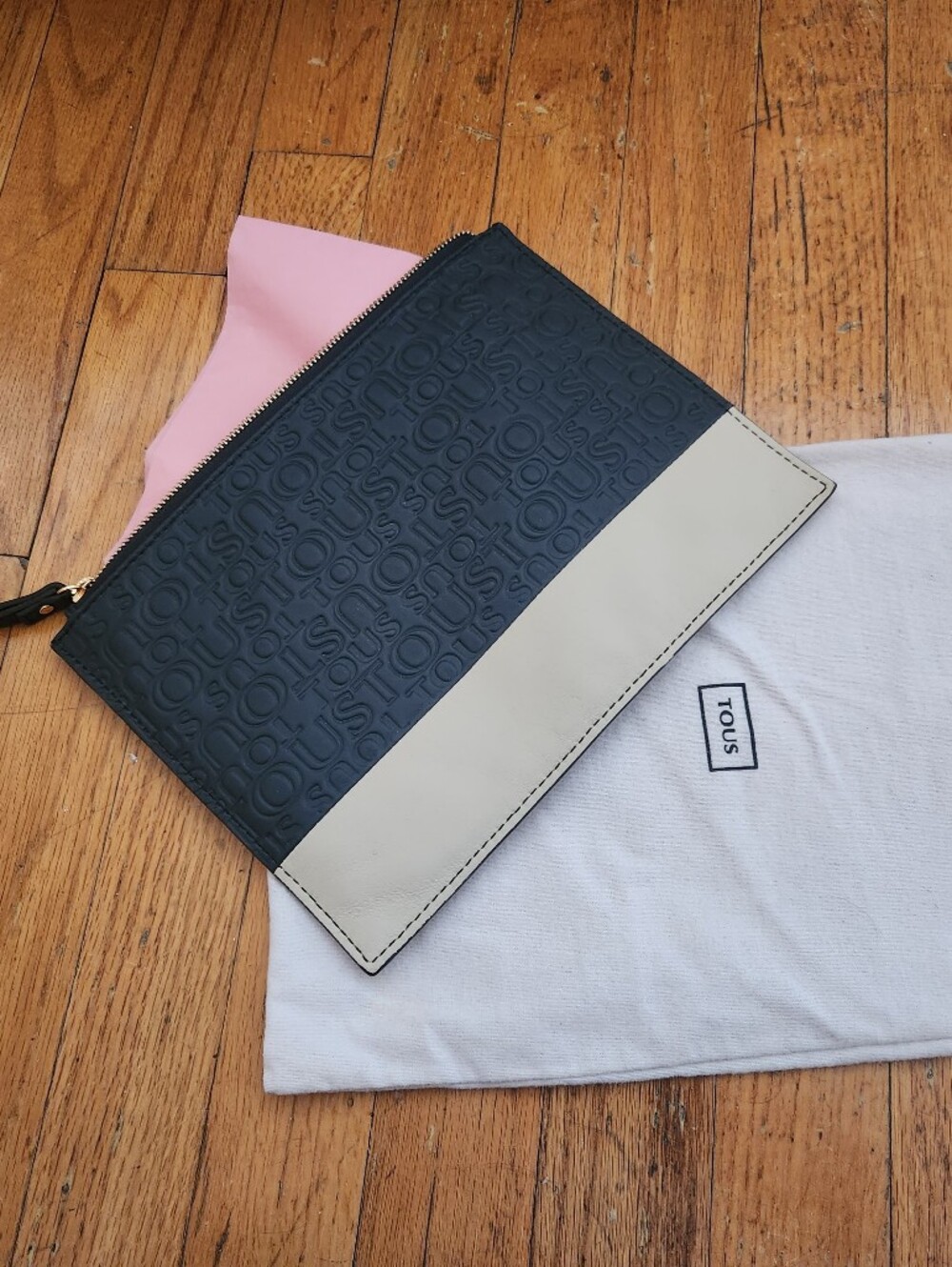 TOUS Black Leather Wristlet Pouch - Cream Interior